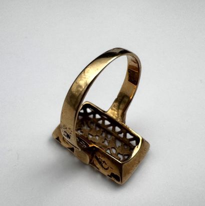 Bague or 5,1 g. Travail Bulgare
taille 5...