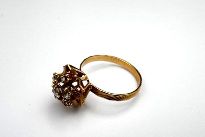 Bague or simili diamants 2,6 g brut
taille...