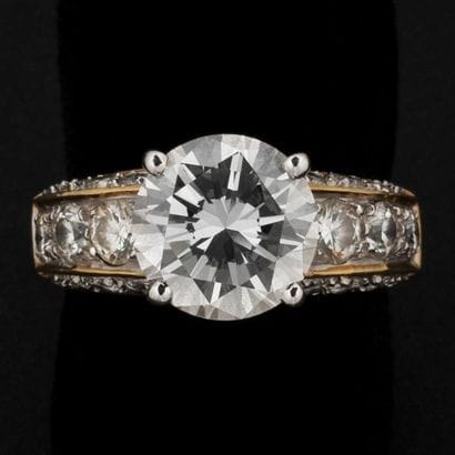 Bague diamants taille brillant, central 2.70...