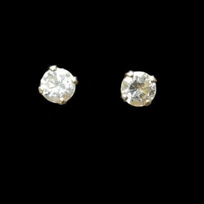 Paire de clous d'oreilles diamants taille...