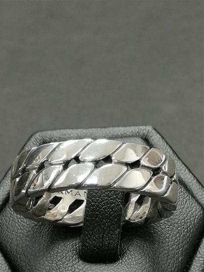David YURMAN
Bague en argent tressé, signée.
Poids...