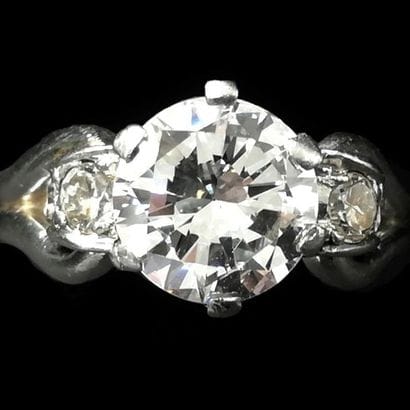 Bague diamants taille brillant , central...