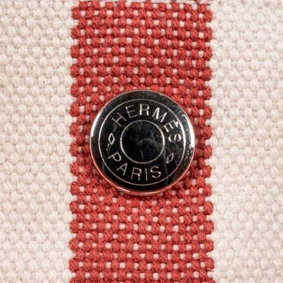 HERMES, Paris - Toto bag -
Sac en toile rayée...