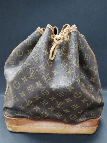 LOUIS VUITTON, 