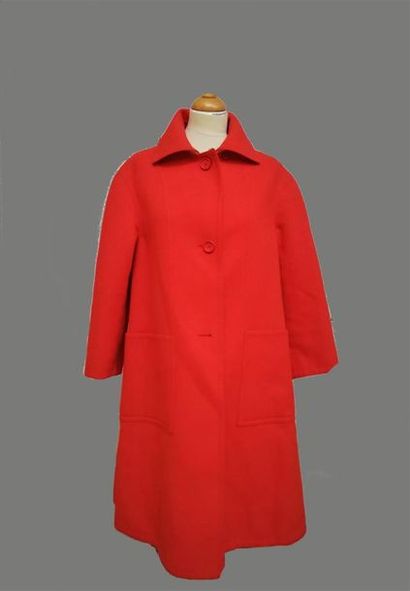 HERMES, Sport
Ample manteau en lainage orange,...