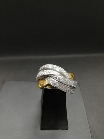 Bague jonc croisillon pavage de diamants...