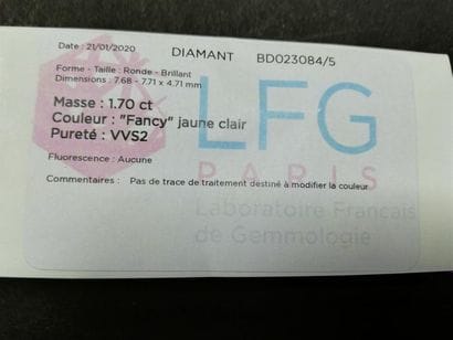 Diamant taille brillant, 1.70 carat, Fancy...