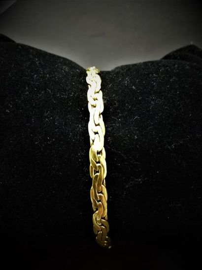 Bracelet gourmette or 
Poids: 6 g 
