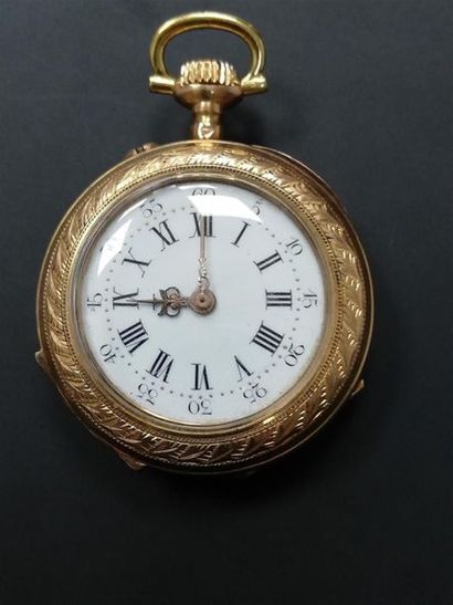 Montre de col en or 
Poids brut : 22.6 g