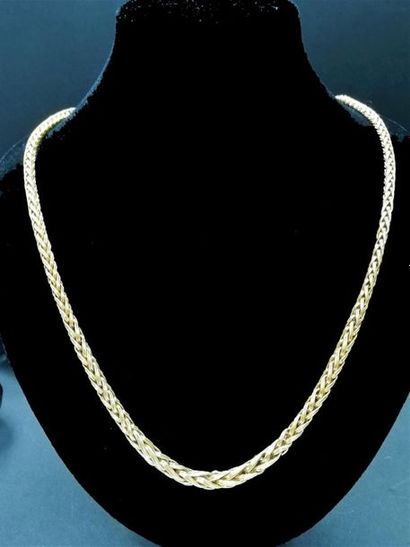 Collier en chute, or maille trésée 
Poids:...