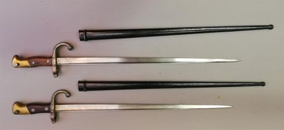 Lot de deux baïonnettes de fusil Gras modèle...