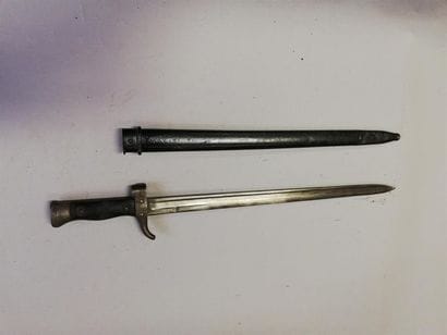 Baïonnette réglementaire française de mousqueton...