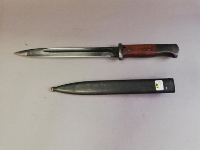 Baïonnette allemande 84/98 3ème type, plaquettes...