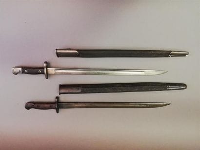 Lot de deux baïonnettes anglaises pour Lee-Enfield...