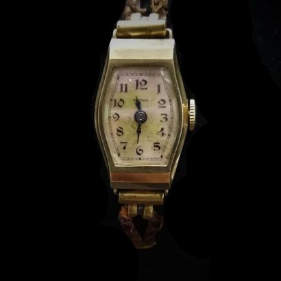 Montre bracelet de dame, boitier or et argent.
Poids...