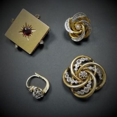 Lot de bijoux or, diamants taille rose et...