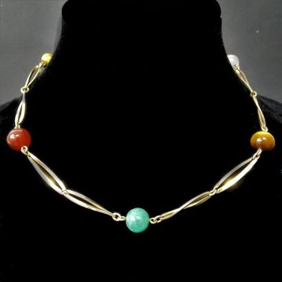 Collier mailles fantaisies en métal doré,...