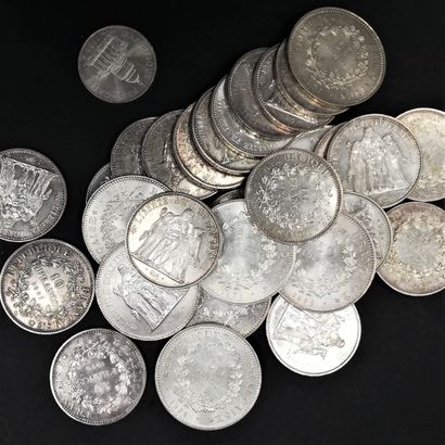 Ensemble de pièces de 10 fr et 50 fr en argent...