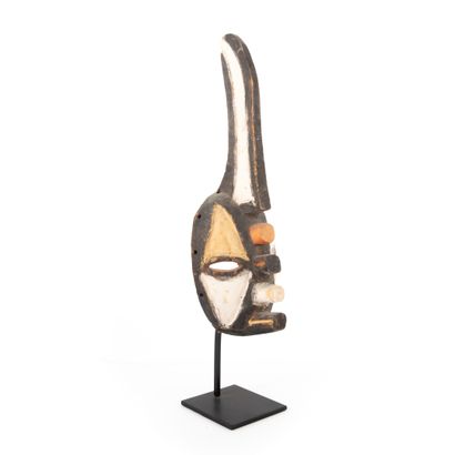 IGBO- NIGERIA 

Petit masque Afikpo, polychrome...