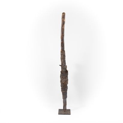 FON - BENIN 

Large magic stick used in consultations....
