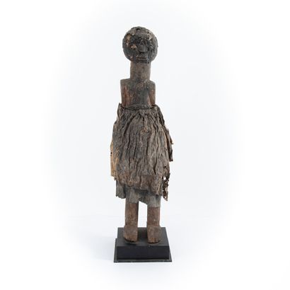FON - BENIN 

Very large altar guardian fetish,...