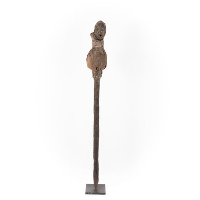 FON- BENIN 

Wooden magic stick topped by...