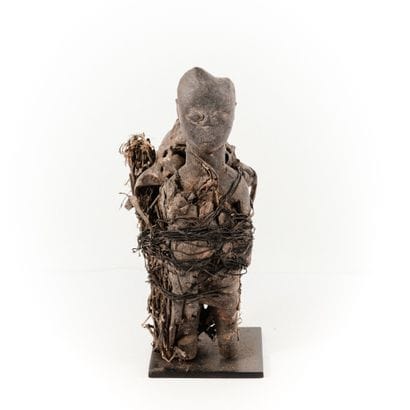 FON- BENIN 

Protection fetish, small character...