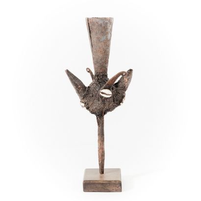 .FON- BENIN 

Magic object composed of a...