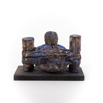 FON- BENIN 

Calabash filled with medicinal...