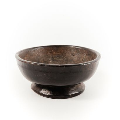 Indonesian bowl island of Sumba 

Diam ;...