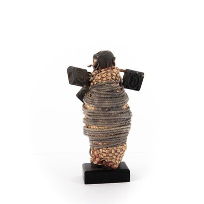 EWE TOGO 

Fetish composed of a Venavi figure,...