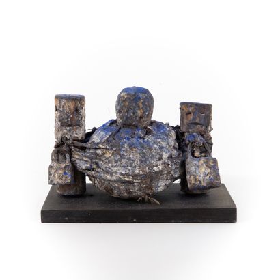 FON- BENIN 

Calabash filled with medicinal...