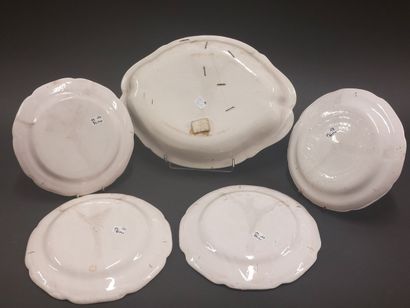 The Islettes



An oval basin and four earthenware...