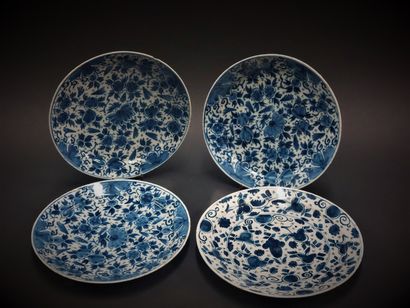 Delft



Four earthenware plates decorated...