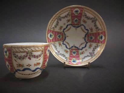 Paris



Porcelain bowl and saucer with polychrome...