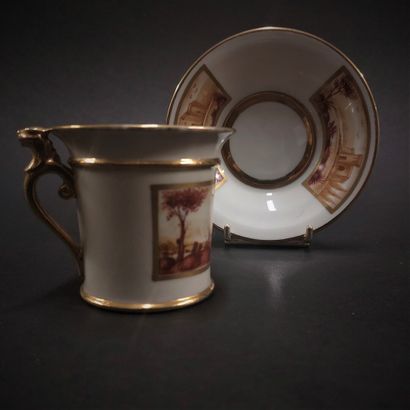 Paris



Porcelain cup and saucer decorated...