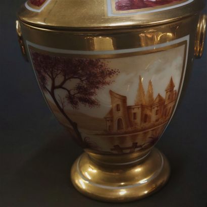 Paris



Part of a porcelain service decorated...