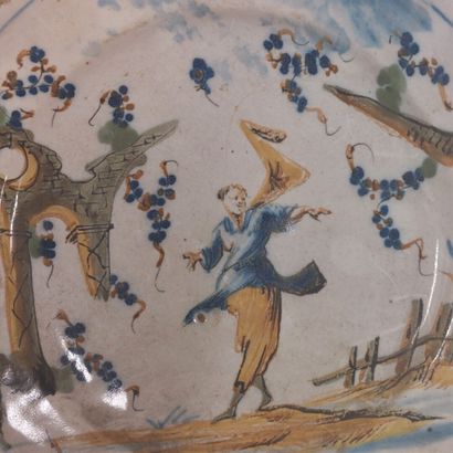 Savona



Four earthenware plates with polychrome...