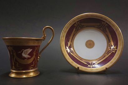 Sevres



Jasmine cup and saucer in porcelain...