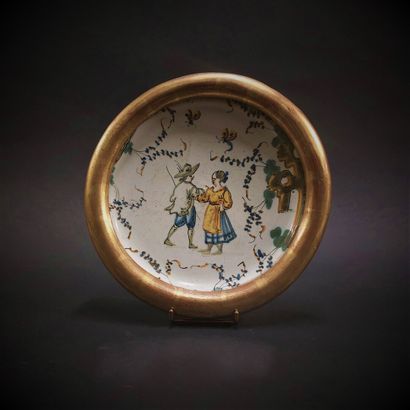 Savona



Earthenware plate with polychrome...