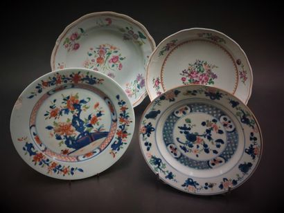 China



Set of three plates and a bowl with...
