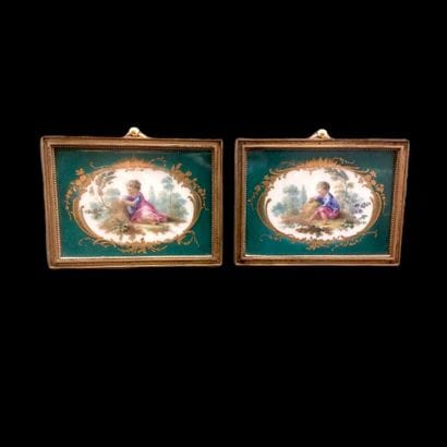 Sevres (kind of)



Pair of rectangular plates...