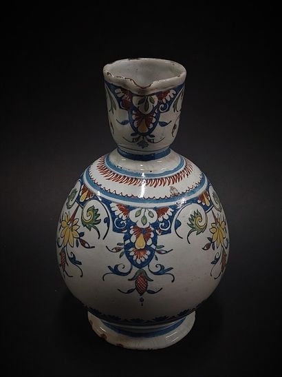 Rouen



Earthenware pitcher with polychrome...
