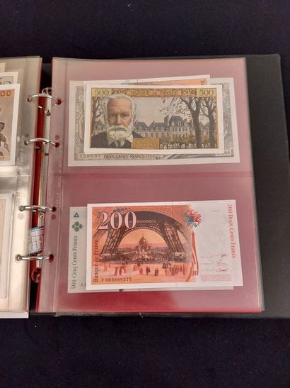 A binder of French banknotes including 17...
