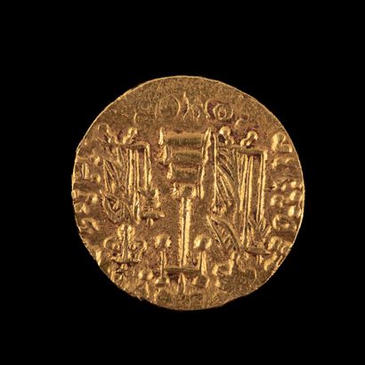 CONSTANTIN IV Solidus gold

A/ Constantine...