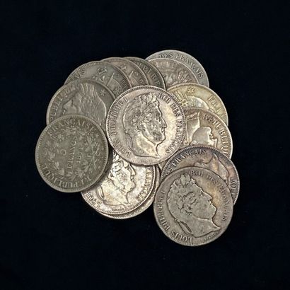 Lot of 15 pieces of 5 Fr silver

 XIXth 

Weight:...