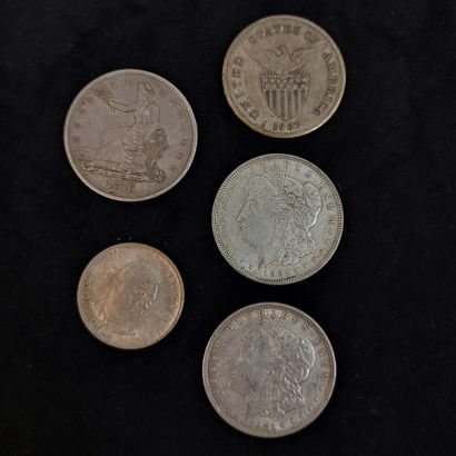 Lot including United States - 3 coins of...