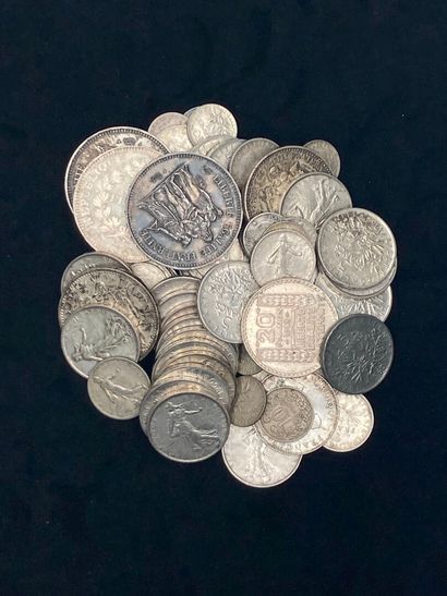 Set of silver coins 

Weight : 709.5 g