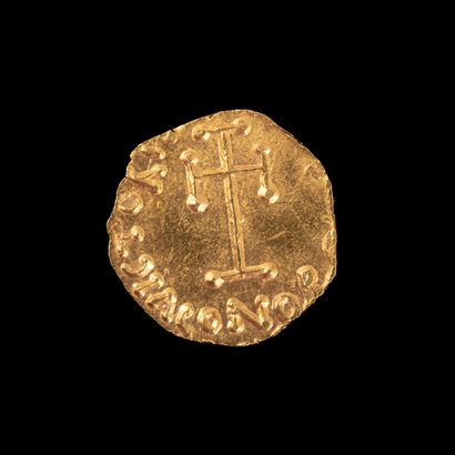 JUSTINIAN II Triens gold

A/ On a frontal...