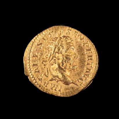 SEVERE SEPTIMA Aureus gold

R/ Mars holding...